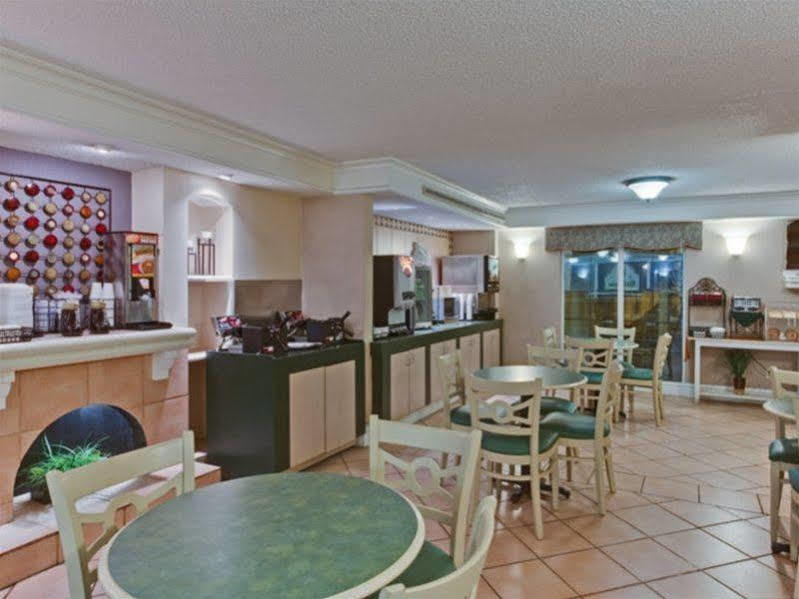 Baymont By Wyndham Jacksonville Orange Park Экстерьер фото